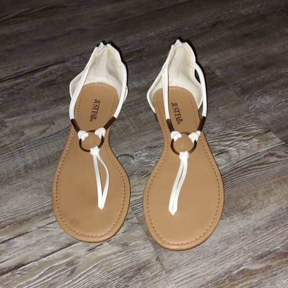 JustFab Jaroya white Tstrap sandals Sz 7.5 - Picture 2 of 5